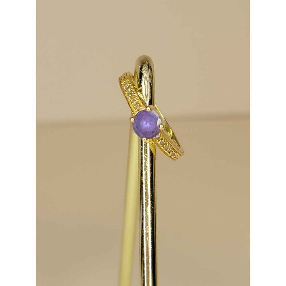 Gorgeous 14 Karat Yellow Gold Round Amethyst Tiny Diamond Ring Size 6 3/4"